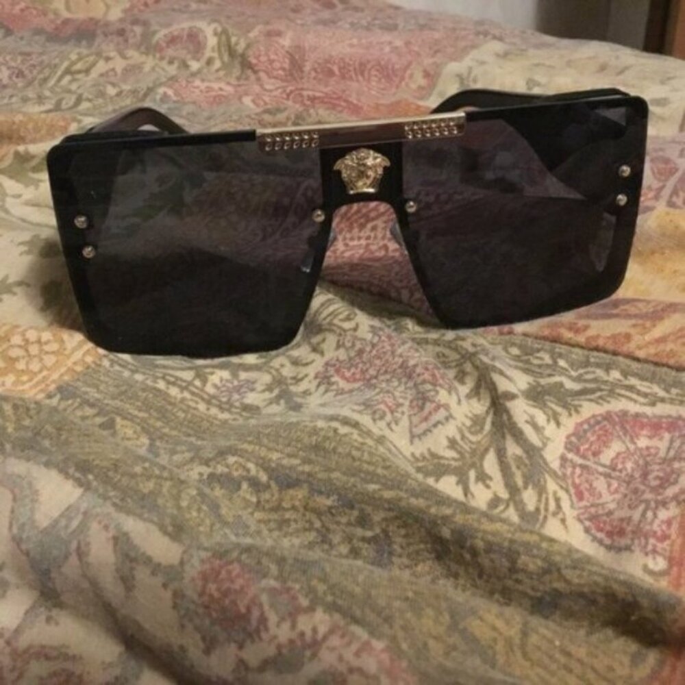 Black Sports Sunglasses Rivet Metal Frame Large Square Black Frame - Picture 6 of 6